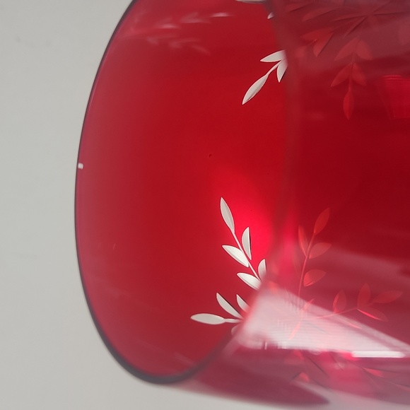 Pier One Vintage Ruby Red Snoflake Etched Glass  Wine Glass Set Of 2 - Picture 9 of 10